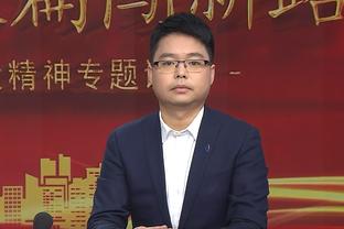 犯规太多啦！徐杰出战5分钟就已经累积3个犯规 另拿到2分2板1助